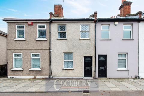 2 bedroom terraced house to rent, Footscray Road, New Eltham, SE9