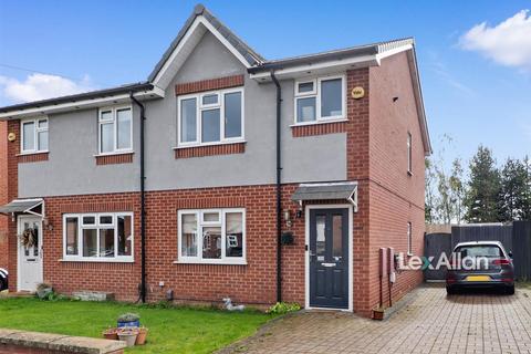 3 bedroom semi-detached house for sale, Cochrane Road, Dudley