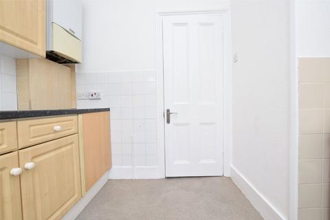 1 bedroom maisonette to rent, Western Road, Romford RM1