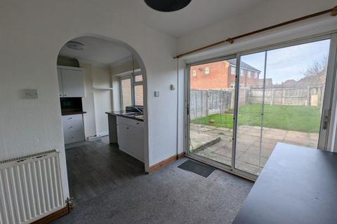 3 bedroom house to rent, 8 Westmill Road, Newport