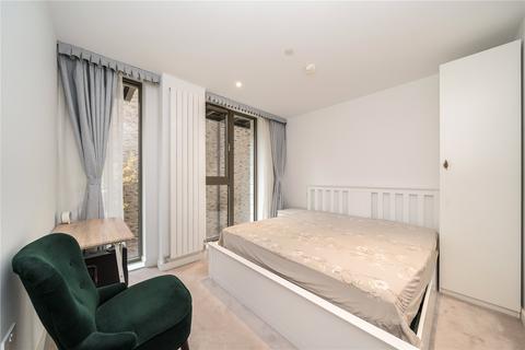 4 bedroom apartment to rent, Schooner Road, London E16