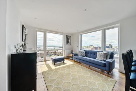 2 bedroom flat for sale, Maritime Walk, Ocean Village, Southampton, SO14