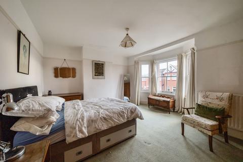 53 Highfield Crescent, Southampton, SO17 1SG