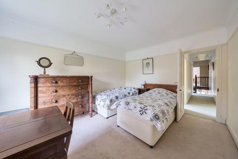 53 Highfield Crescent, Southampton, SO17 1SG