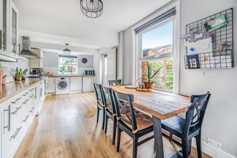 4 Macnaghten Road, Southampton, SO18 1GJ