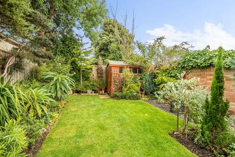 4 Macnaghten Road, Southampton, SO18 1GJ