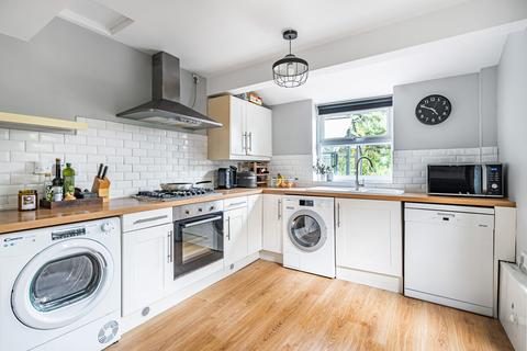 4 Macnaghten Road, Southampton, SO18 1GJ