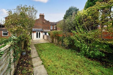 3 Howards Grove, Shirley, Southampton, SO15 5PR