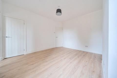 5 Howards Grove, Shirley, Southampton, SO15 5PR