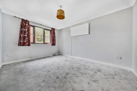 1 bedroom flat for sale, Bracklesham Close, Sholing, Southampton, Hampshire, SO19