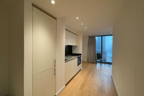 Studio to rent, Landmark Pinnacle, London E14