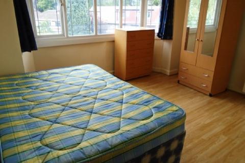 2 bedroom house share to rent, Weoley Court, Birmingham B29