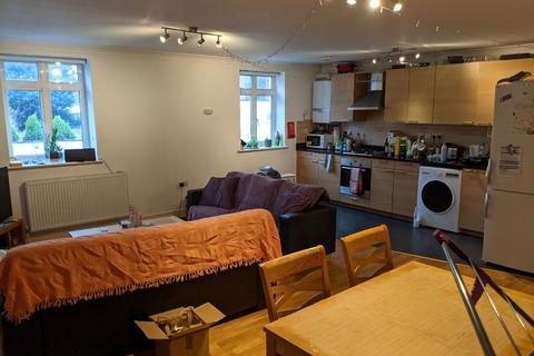 4 bedroom house share to rent, Exeter House, Selly Oak, Birmingham B29