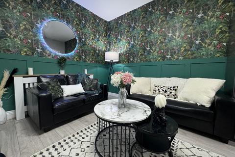 8 bedroom house to rent, Birmingham B29