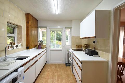 12 Farm Close, Chalgrove, Oxford, OX44 7RL