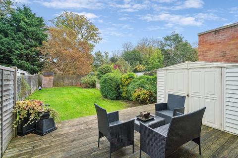 3 bedroom semi-detached house for sale, Lyncroft Avenue, Pinner, HA5