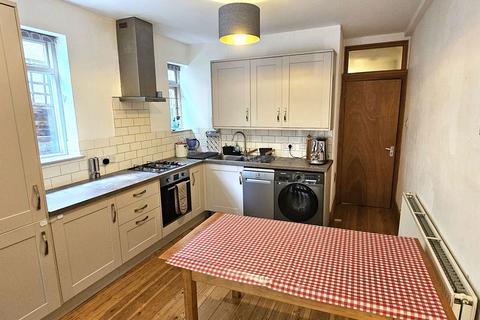 2 bedroom flat to rent, Parfrey Street, London, W6 9EW