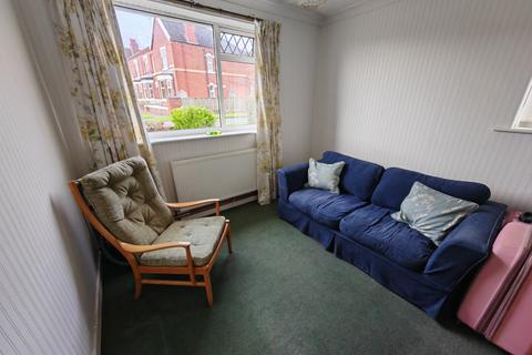 2 bedroom semi-detached bungalow for sale, Lea Avenue, Crewe CW1