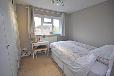 1 bedroom flat to rent, Quinnell Drive, Hailsham