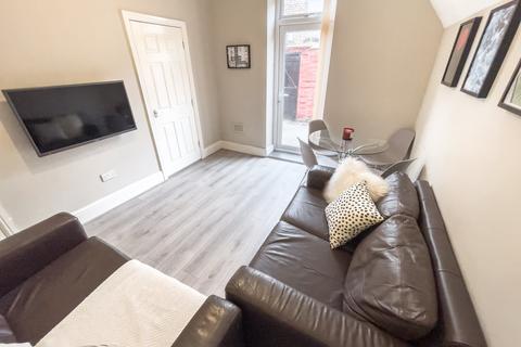 4 bedroom terraced house to rent, Alderson Road, L15 1HG,