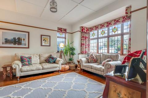 3 bedroom detached house for sale, Parkanaur Avenue, Thorpe Bay SS1