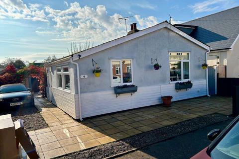 2 bedroom detached bungalow for sale, St. Andrews Road, Felixstowe, IP11