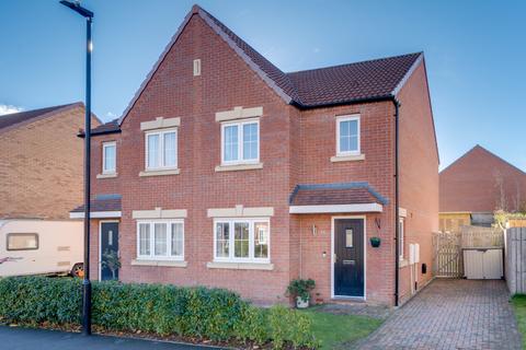 3 bedroom semi-detached house for sale, St. Georges Walk, Harrogate, North Yorkshire, HG2