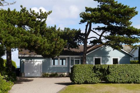 4 bedroom bungalow to rent, La Grande Route Des Sablons, Grouville, Jersey, JE3