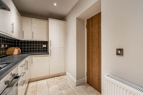 2 bedroom flat to rent, Lauriston Park, Edinburgh,