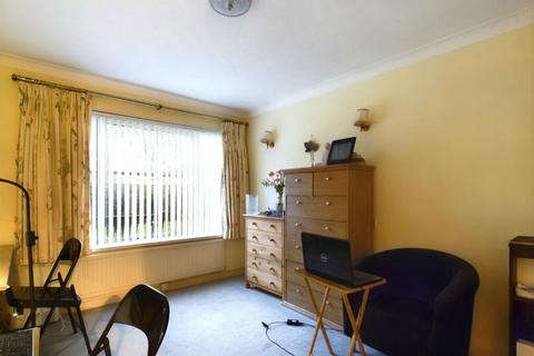 2 bedroom flat for sale, Shelley Road, Worthing, BN11