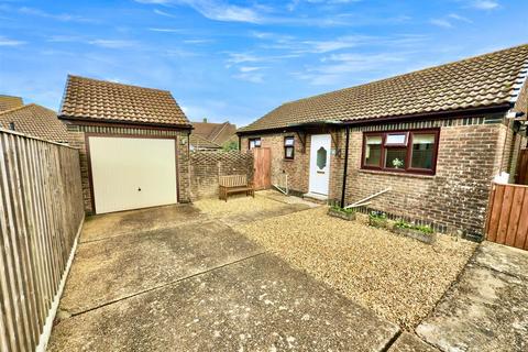 2 bedroom detached bungalow for sale, Shalfleet