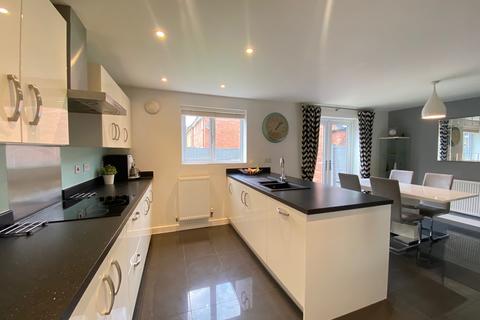 3 Barn Field Close, Crewe, CW1 4FX