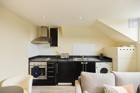 1 bedroom flat for sale, Lausanne Road, Peckham, SE15