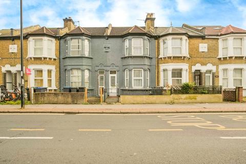 3 bedroom terraced house for sale, Whitehorse Road, Croydon CR0