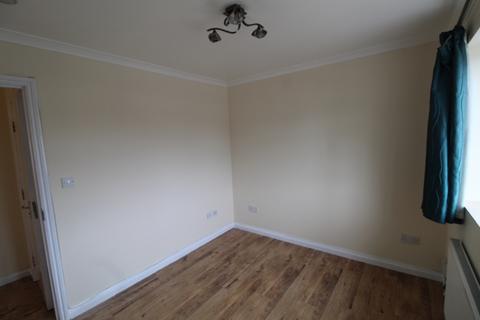 2 bedroom maisonette to rent, Ruislip, HA4