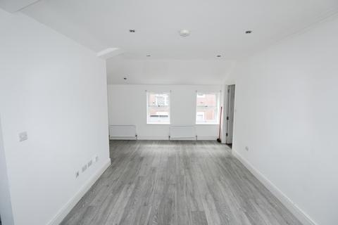 1 bedroom flat to rent, Jhumat Place, Ilford, Essex, IG1