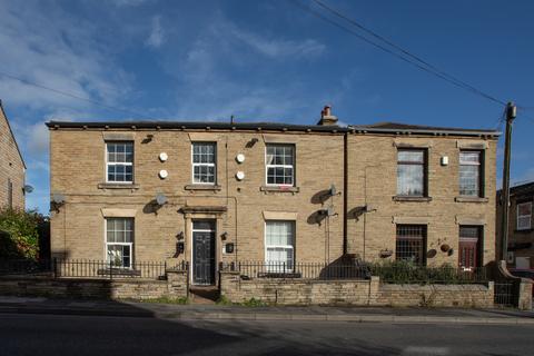 2 bedroom flat for sale, Halifax Road, Liversedge WF15