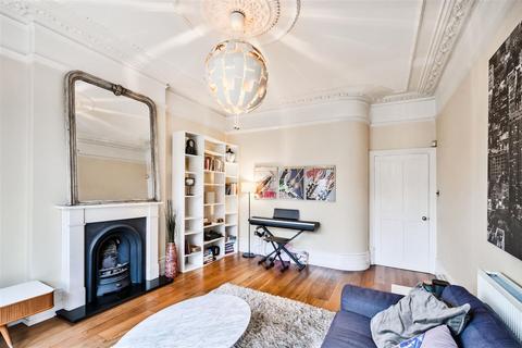 97 New Wanstead, London, E11 2SA