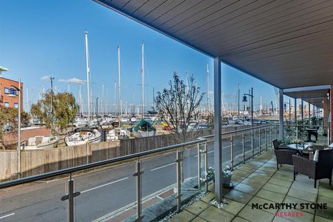 2 bedroom apartment for sale, Viewpoint, Harbour Road, Gosport, Hampshire, PO12 1GX