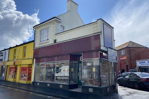 Retail property (high street) to rent, Oxford Street, Kidderminster, Worcestershire, DY10