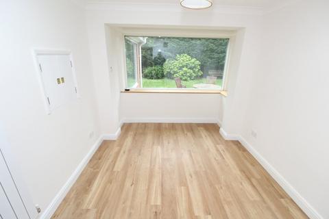 48 Burnham Drive, Whetstone, Leicester, LE8 6HY