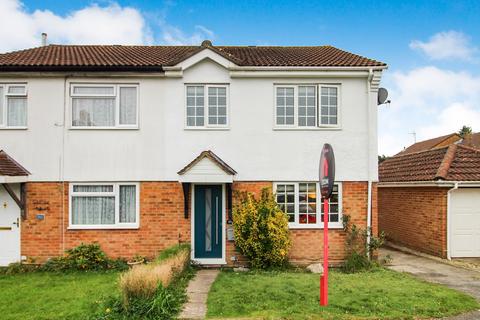 3 bedroom end of terrace house for sale, Heathfield, Crawley, West Sussex. RH10 3UP