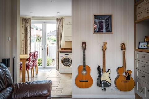 16 Ranmore Road, Dorking, RH4 1HD
