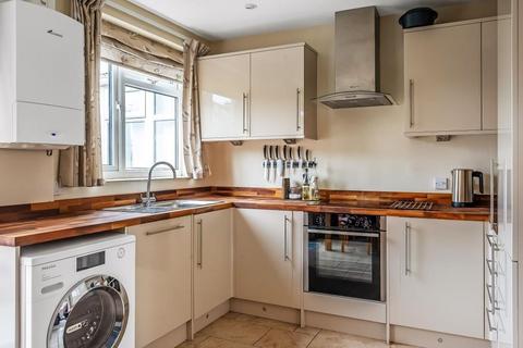 16 Ranmore Road, Dorking, RH4 1HD