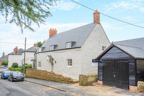 4 bedroom cottage for sale, Moorend Road, Yardley Gobion, Towcester Northamptonshire NN12 7UF