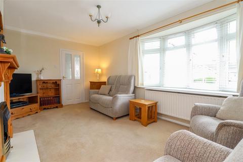 2 bedroom semi-detached bungalow for sale, Morrell Avenue, Horsham