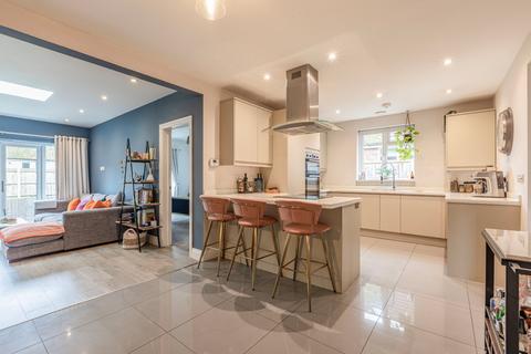 49 Rectory Lane, Byfleet, West Byfleet, KT14 7LR
