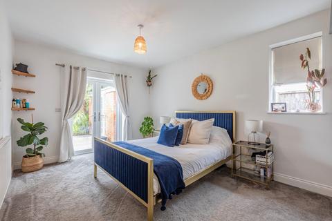 49 Rectory Lane, Byfleet, West Byfleet, KT14 7LR