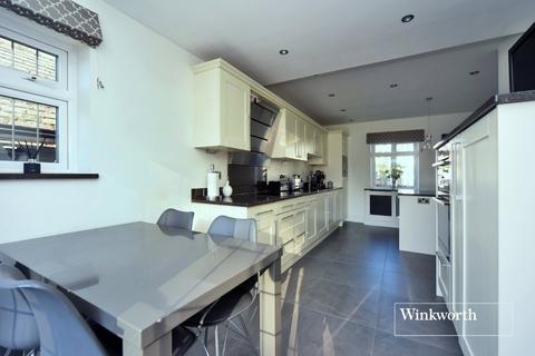 4 bedroom detached house for sale, Kingsmead Avenue, Worcester Park, KT4