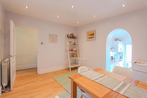 2 bedroom property for sale, 2 Guelles Lane, St Peter Port, Guernsey, GY1